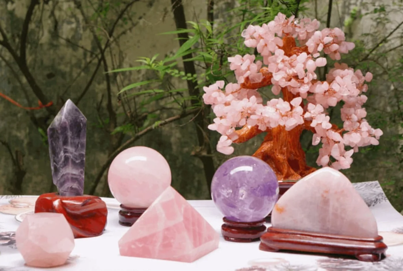 Tại sao đá phong thủy tự nhiên có khả năng cải thiện sinh khí?